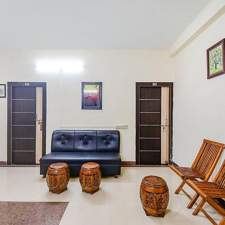 OYO 81468 Deepak Residency 2 Hotel Bārang Buitenkant foto