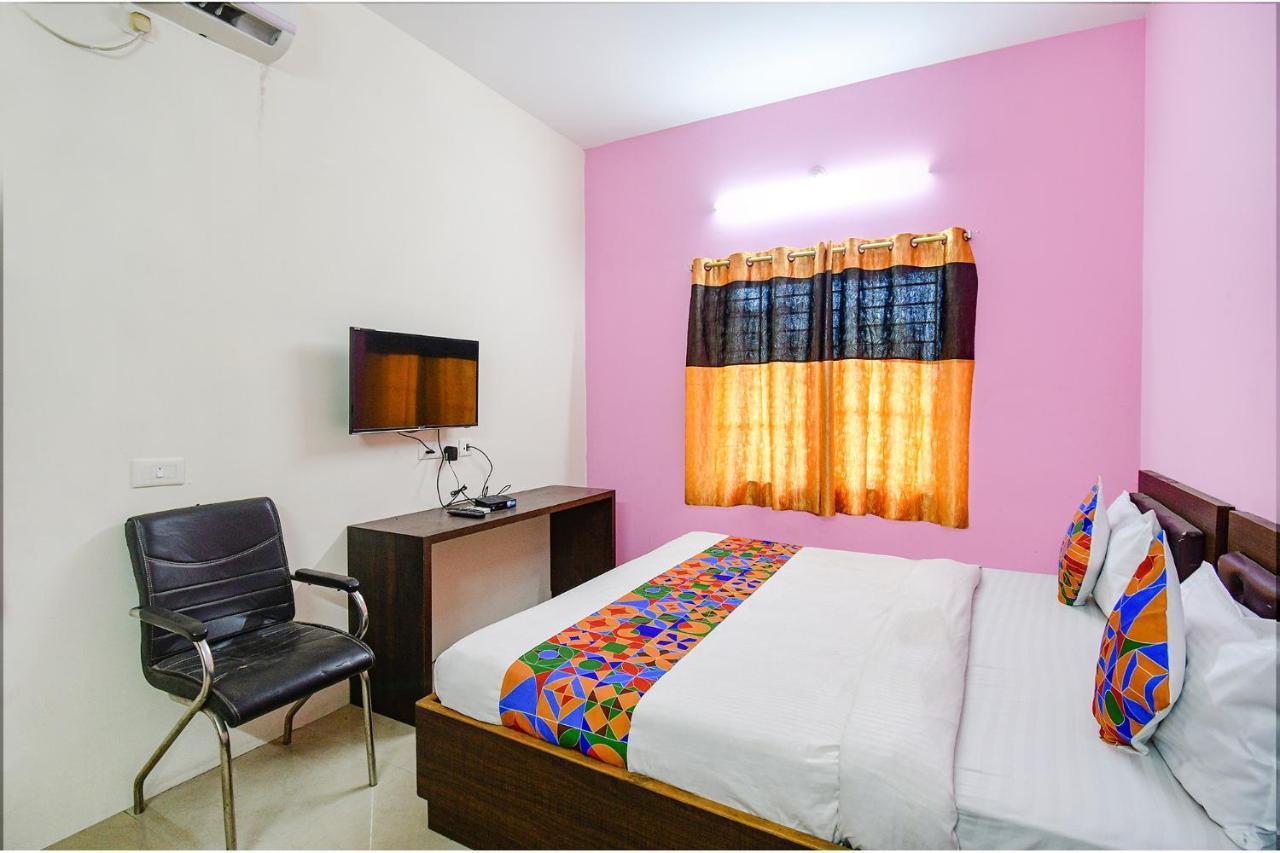 OYO 81468 Deepak Residency 2 Hotel Bārang Buitenkant foto