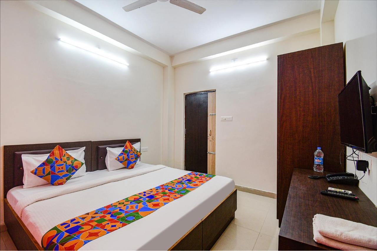 OYO 81468 Deepak Residency 2 Hotel Bārang Buitenkant foto